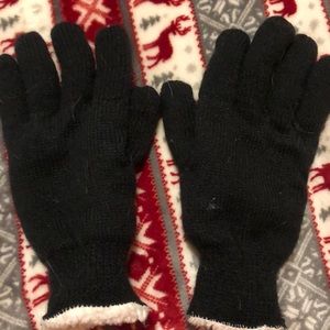 Woman’s one size fits all gloves